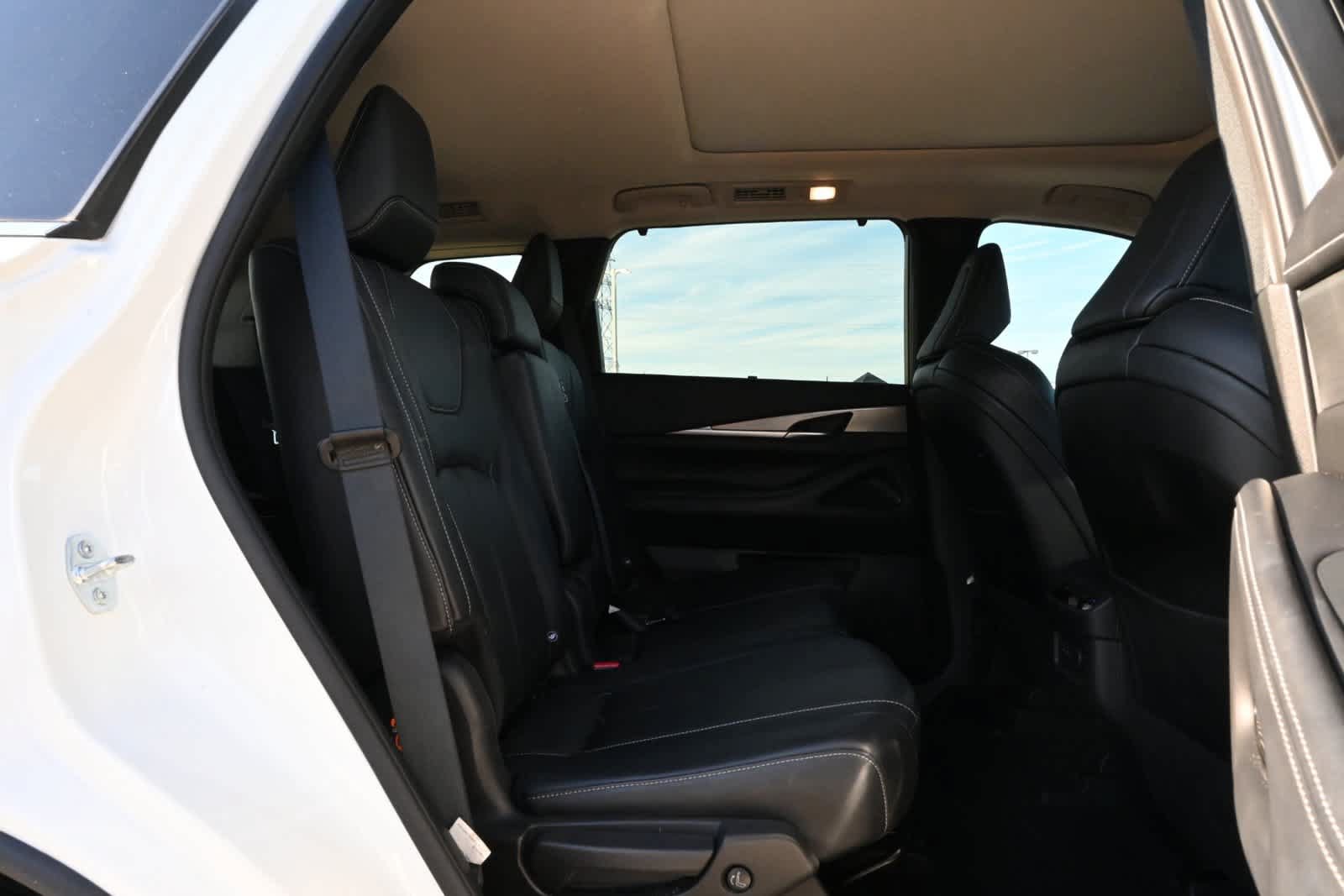 Used 2023 INFINITI QX60 Luxe w/ Cargo Package AWD/4WD image 21
