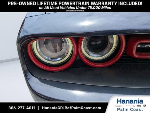 Used 2017 Dodge Challenger R/T RWD image 8