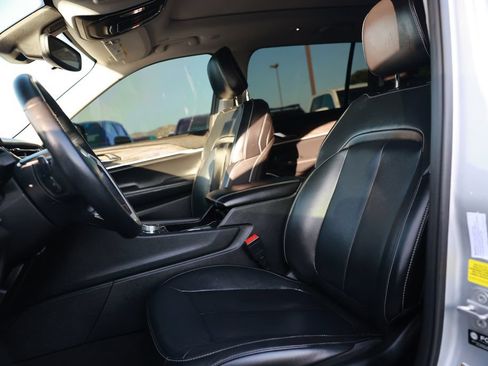 Used 2021 Jeep Grand Cherokee L Limited RWD image 18
