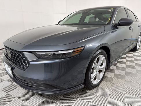 Used 2025 Honda Accord LX image 25