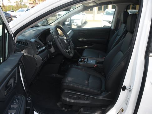 New 2026 Honda Odyssey EX-L image 3