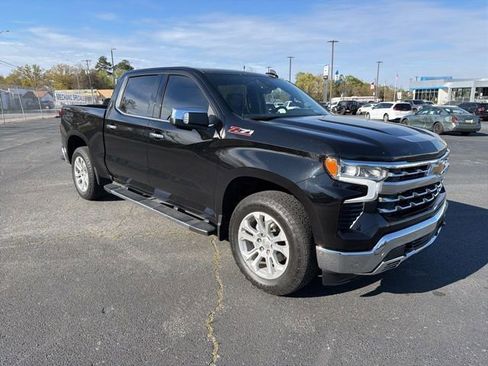 Used 2023 Chevrolet Silverado 1500 LTZ w/ Technology Package image 11