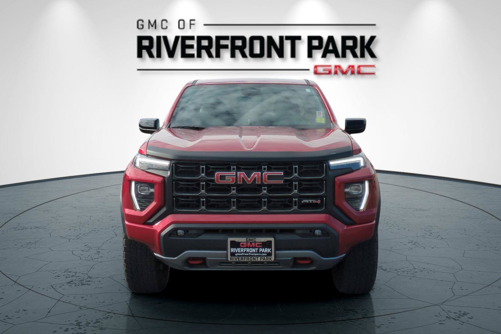Used 2023 GMC Canyon AT4 w/ AT4 Premium Package AWD/4WD image 8