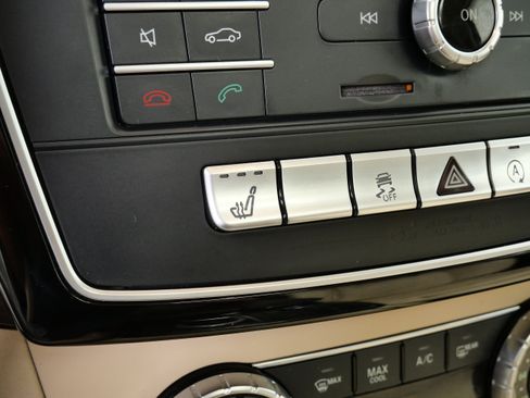 Used 2017 Mercedes-Benz GLS 450 4MATIC image 30