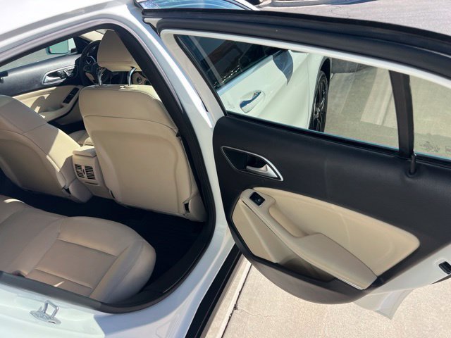 Used 2019 Mercedes-Benz GLA 250 4MATIC image 27