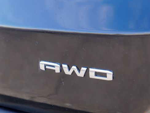 Used 2022 GMC Terrain SLE w/ Driver Convenience Package image 30