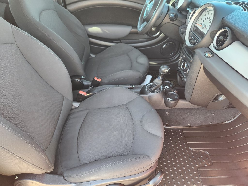 Used 2011 MINI Cooper Clubman FWD image 14