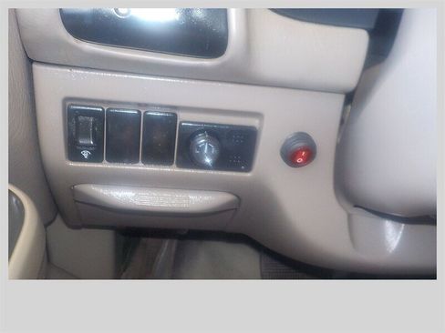 Used 2003 Nissan Pathfinder SE w/ SE Sunroof Pkg AWD/4WD image 23
