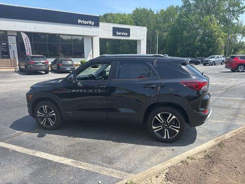 Used 2024 Chevrolet TrailBlazer LT w/ Convenience Package image 5