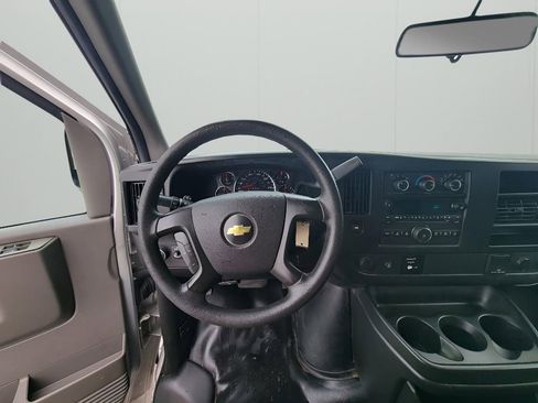 Used 2015 Chevrolet Express 2500 LS image 15