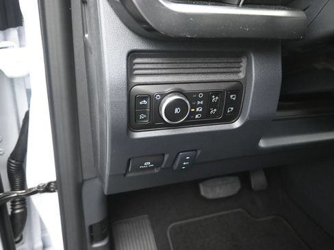 New 2026 Ford F250 Lariat w/ Black Appearance Package AWD/4WD image 13