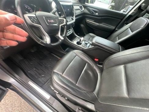 Used 2020 GMC Acadia SLT w/ Driver Alert Package II AWD/4WD image 9