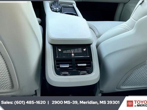 Used 2022 Volvo XC90 T6 Inscription w/ Advanced Package image 24