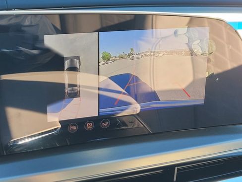 New 2026 Cadillac Lyriq Signature Luxury w/ Nappa Leather Package image 14