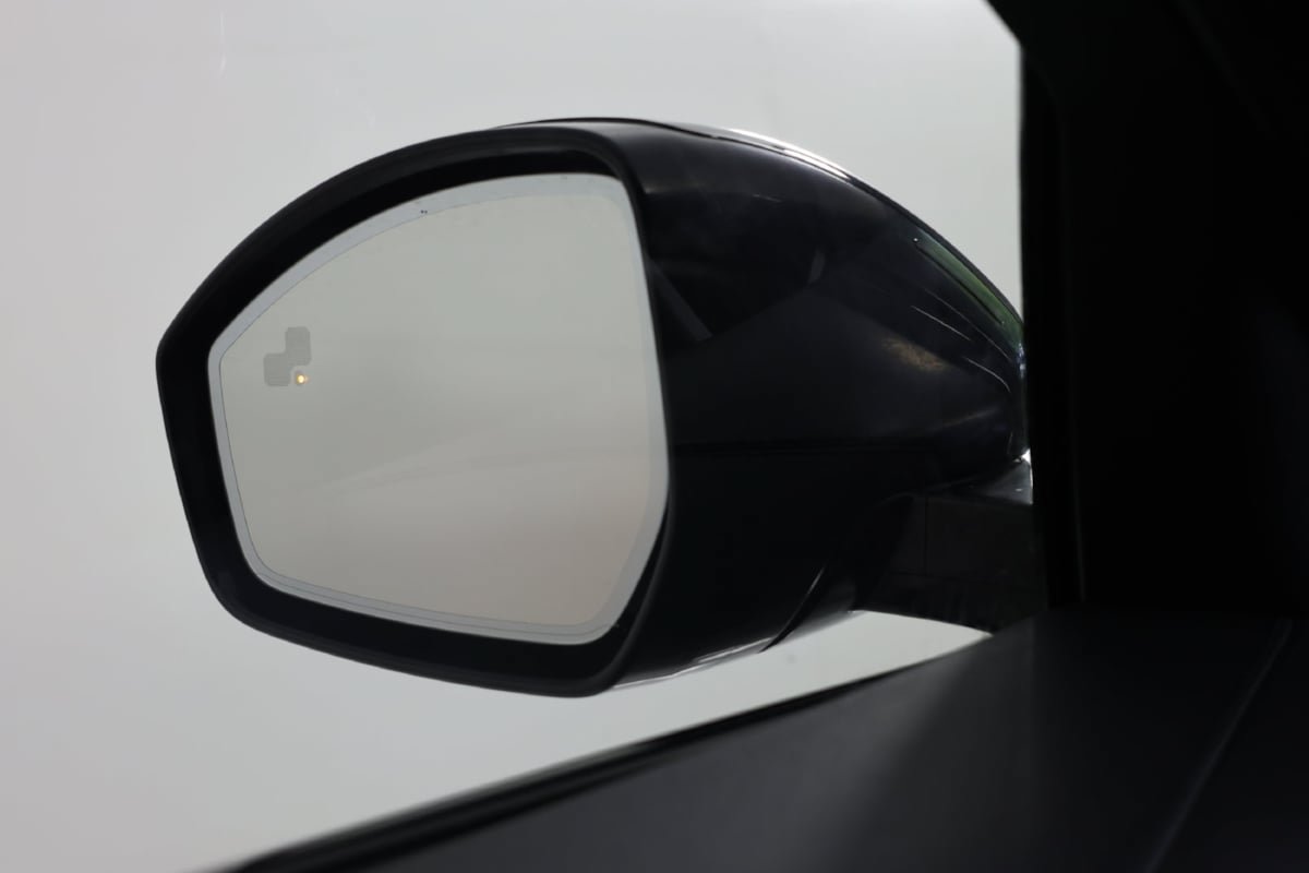 Used 2021 Jaguar F-PACE SVR AWD/4WD image 18