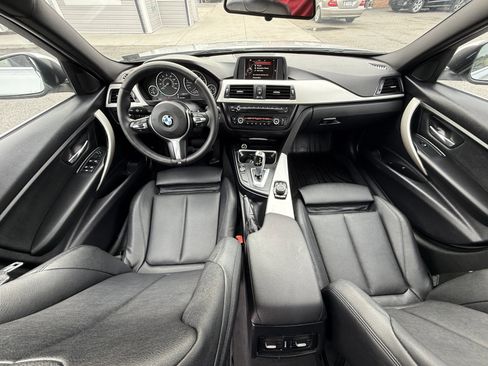 Used 2015 BMW 320i Sedan image 2