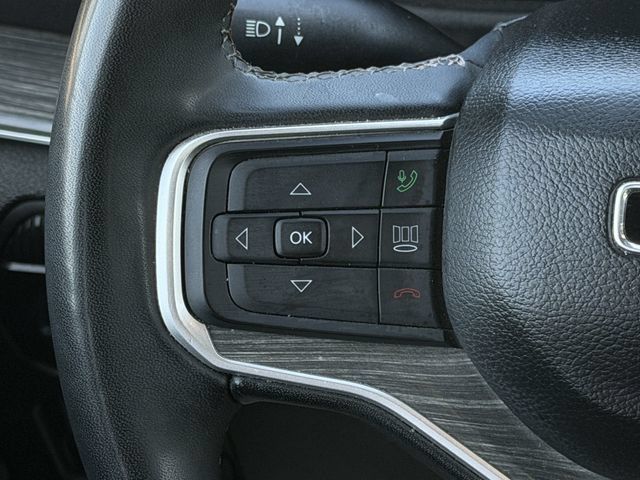 Used 2024 Jeep Wagoneer Series II AWD/4WD image 13