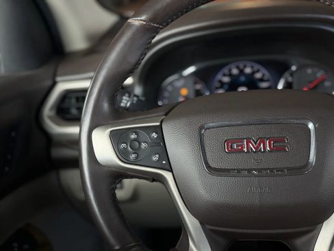 Used 2017 GMC Acadia Denali w/ Technology Package AWD/4WD image 25