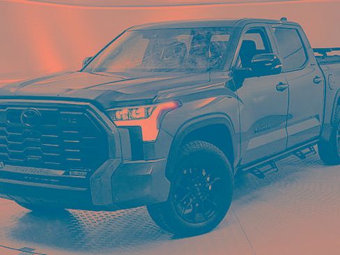 Used 2025 Toyota Tundra Limited image 6