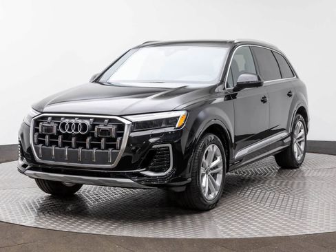 Used 2025 Audi Q7 Premium Plus image 1