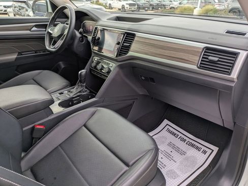 Used 2021 Volkswagen Atlas SEL image 28