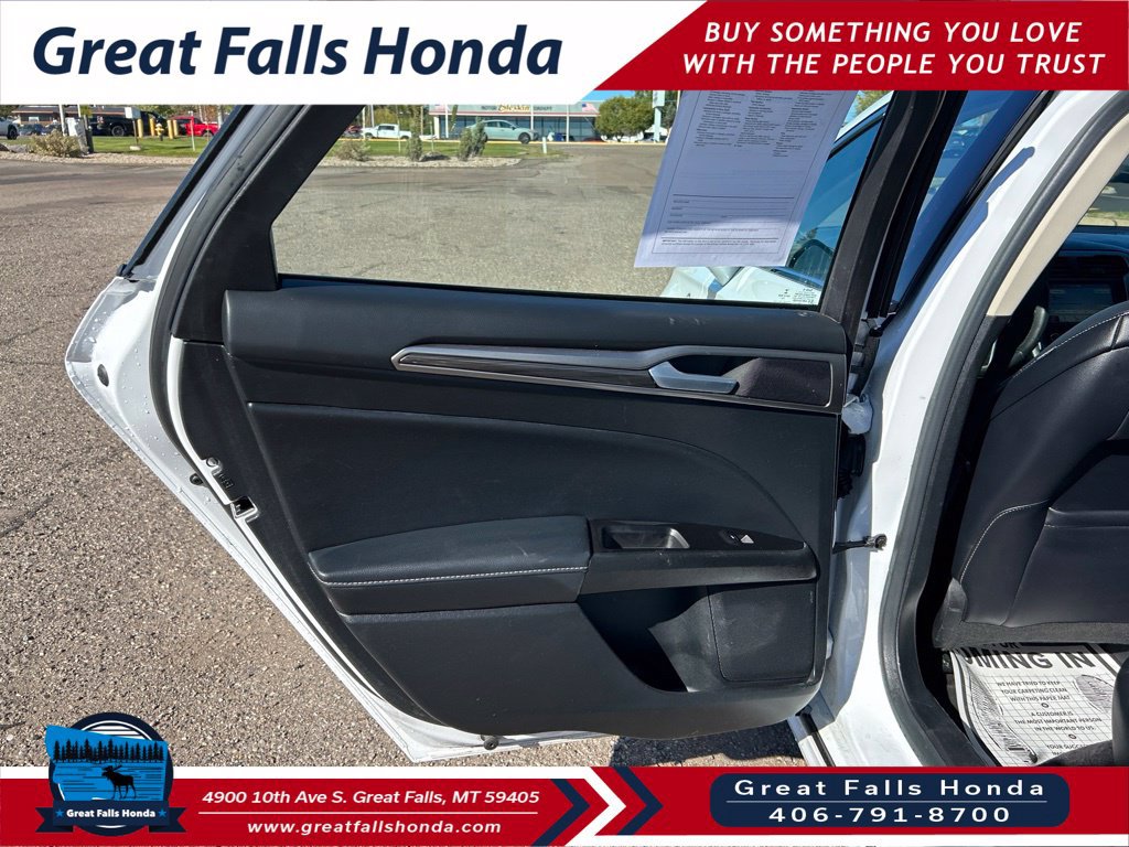 Used 2017 Ford Fusion Energi SE FWD image 21