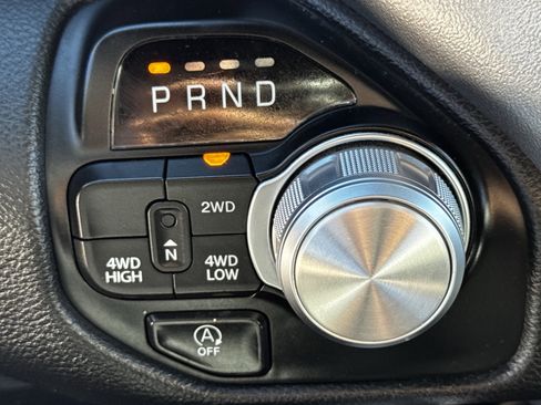 Used 2024 RAM 1500 Laramie AWD/4WD image 22