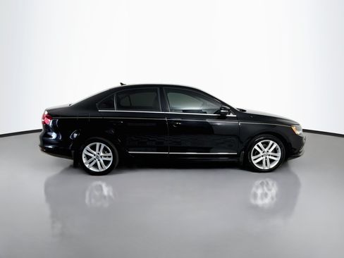 Used 2017 Volkswagen Jetta SEL FWD image 11