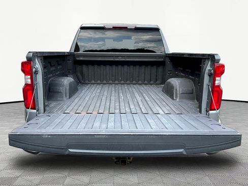 Used 2020 Chevrolet Silverado 1500 RST w/ RST Value Package AWD/4WD image 6