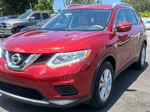 Used 2015 Nissan Rogue SV FWD image 2