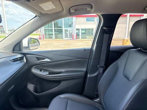 Used 2025 Buick Encore GX Preferred FWD image 21