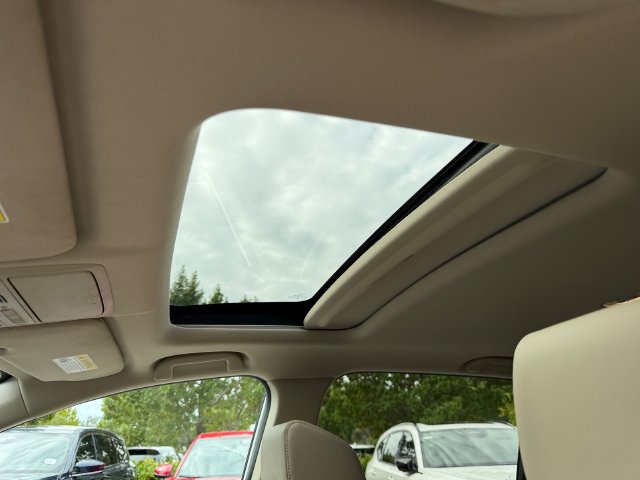 Used 2020 Honda CR-V Touring image 23