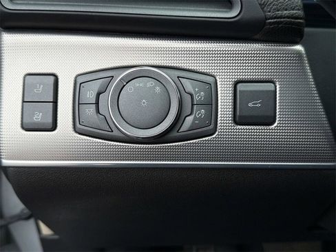 Used 2015 Lincoln MKX AWD w/ Equipment Group 102A image 30