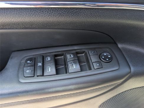 Used 2021 Jeep Grand Cherokee Limited AWD/4WD image 21