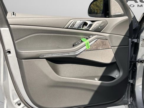 Used 2026 BMW X5 xDrive50e w/ Executive Package image 30