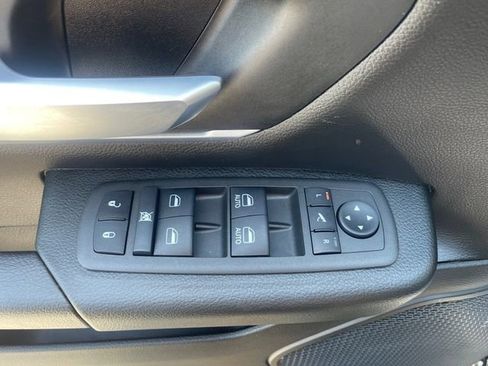 Used 2023 RAM 1500 Big Horn AWD/4WD image 27