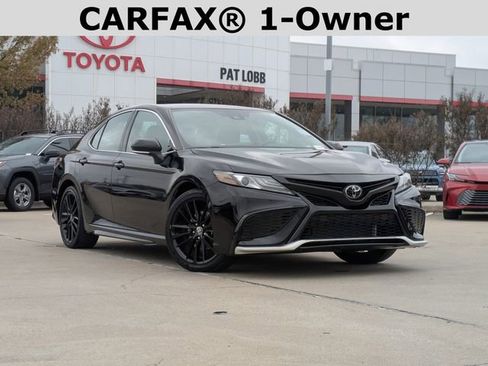 Used 2024 Toyota Camry XSE image 2