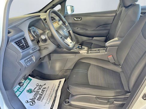 Used 2024 Nissan Leaf S image 14