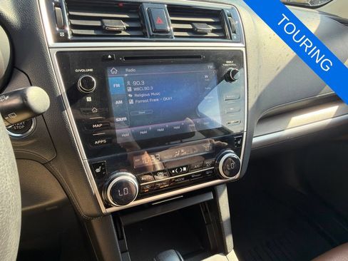 Used 2019 Subaru Outback 2.5i Touring w/ Popular Package #3A AWD/4WD image 14