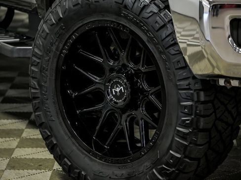 Used 2017 Ford F350 Lariat w/ Lariat Ultimate Package image 3