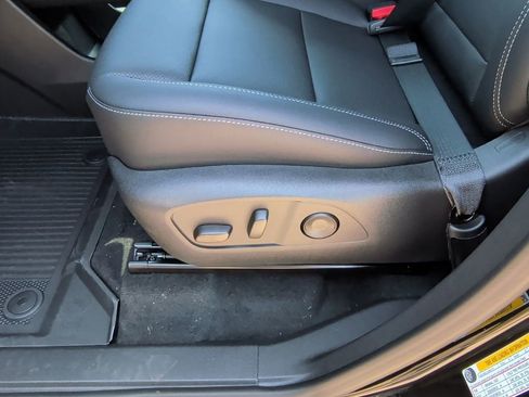 New 2026 Chevrolet Traverse LT w/ Midnight/Sport Edition FWD image 13