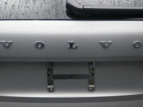 Used 2025 Volvo XC60 B5 Plus image 24