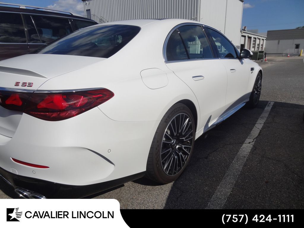 Used 2026 Mercedes-Benz E 53 AMG e 4MATIC Sedan image 5