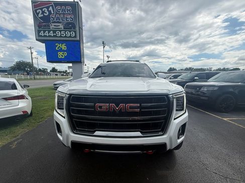 Used 2021 GMC Yukon AT4 w/ Rear Media and Nav Package AWD/4WD image 9