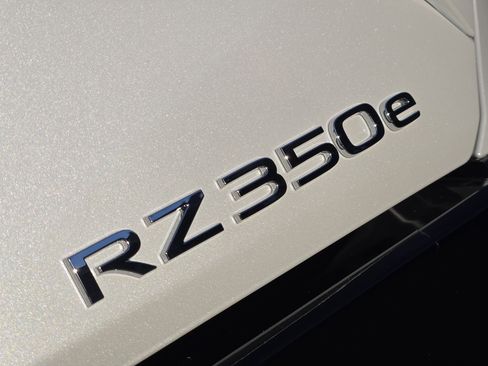 New 2026 Lexus RZ 350e 2WD w/ Convenience Package image 7