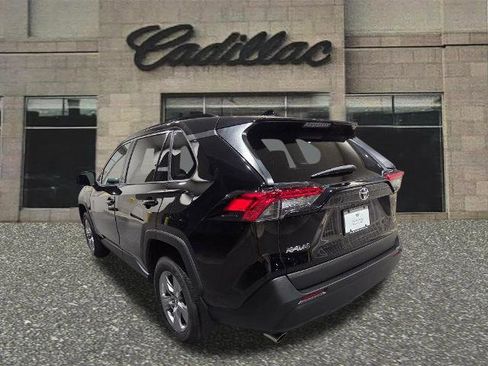Used 2022 Toyota RAV4 XLE image 3