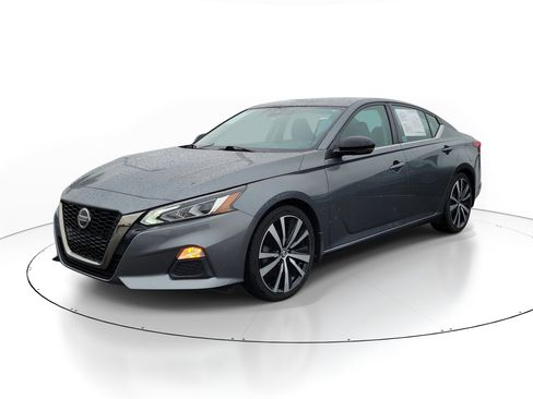Certified 2020 Nissan Altima 2.5 SR w/ Premium Package FWD image 2