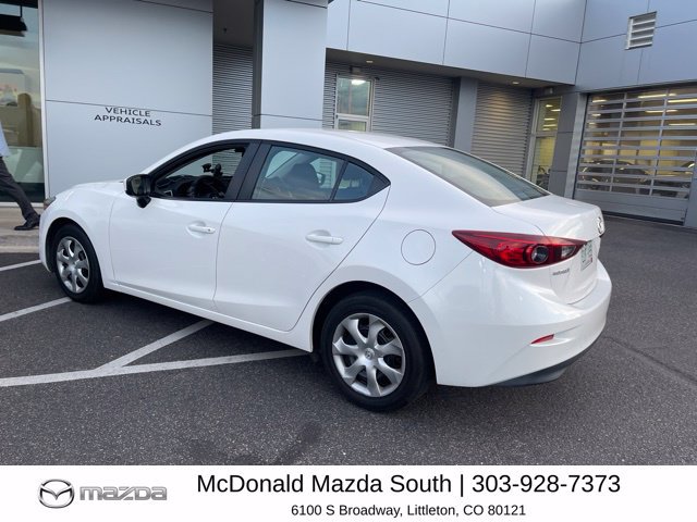 Used 2018 MAZDA MAZDA3 Sport FWD image 2