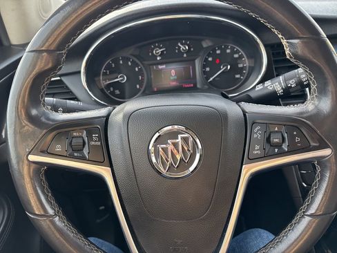 Used 2020 Buick Encore Preferred image 30