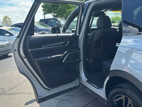 Used 2024 Kia Telluride SX X-Line AWD/4WD image 28